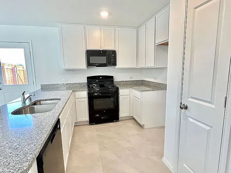 1707 Temper Ln — Photo 4