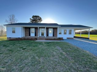 808 W Blackman Rd, Dunn, NC 28334