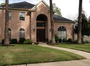 103 Pine Point Ct, League City, TX 77573