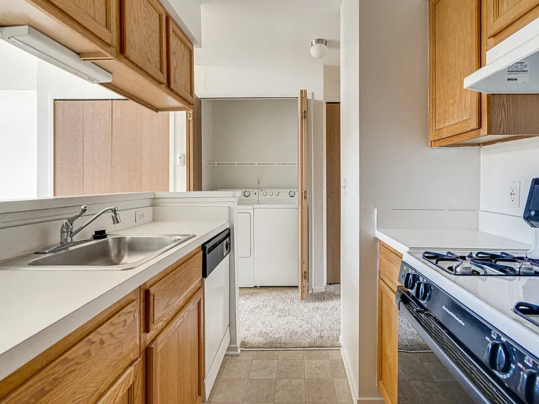 The Harbours Apartments — Photo 28