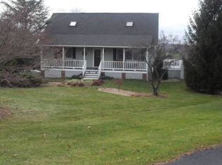 559 Carol Ln, Bath, PA 18014