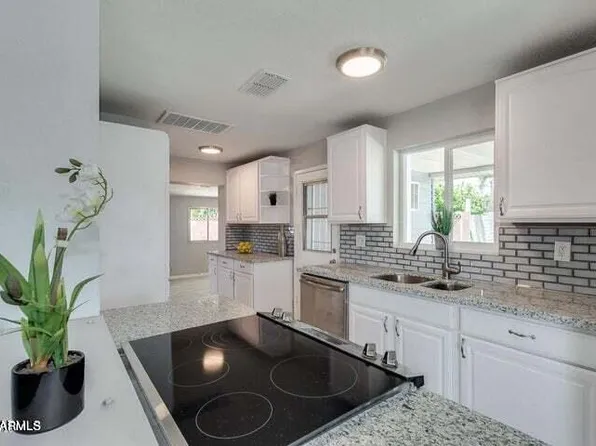 5520 N 37th Avenue, Phoenix, AZ 85019