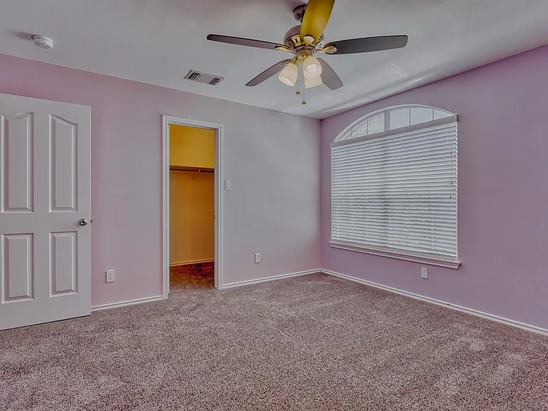 22503 Madison Park — Photo 27