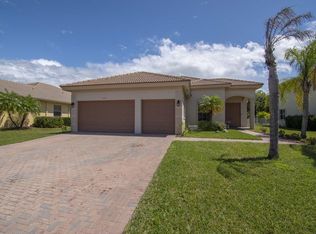 1020 Amethyst Dr SW, Vero Beach, FL 32968