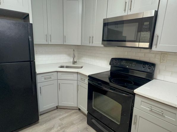 1332 Commerce Ave Frnt 2