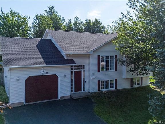 2nd image of 23 Hillary Cres