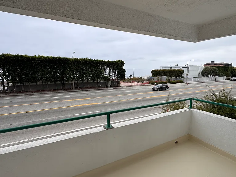 22119 Pacific Coast Hwy #3 — Photo 9