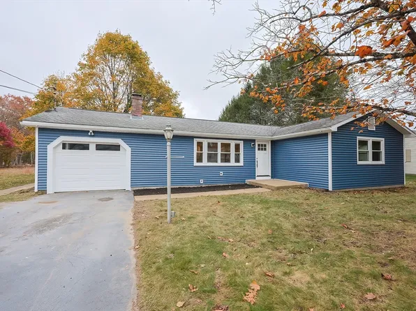 8 Ridge Dr, Dudley, MA 01571