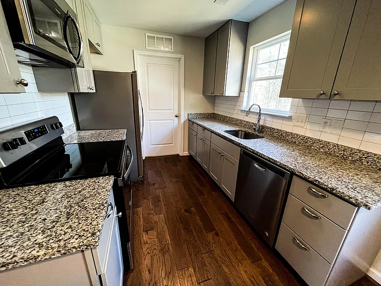 3225 Ridgewood Place Dr — Photo 8