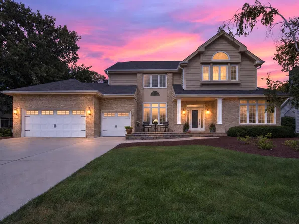 4020 White Eagle Dr, Naperville, IL 60564