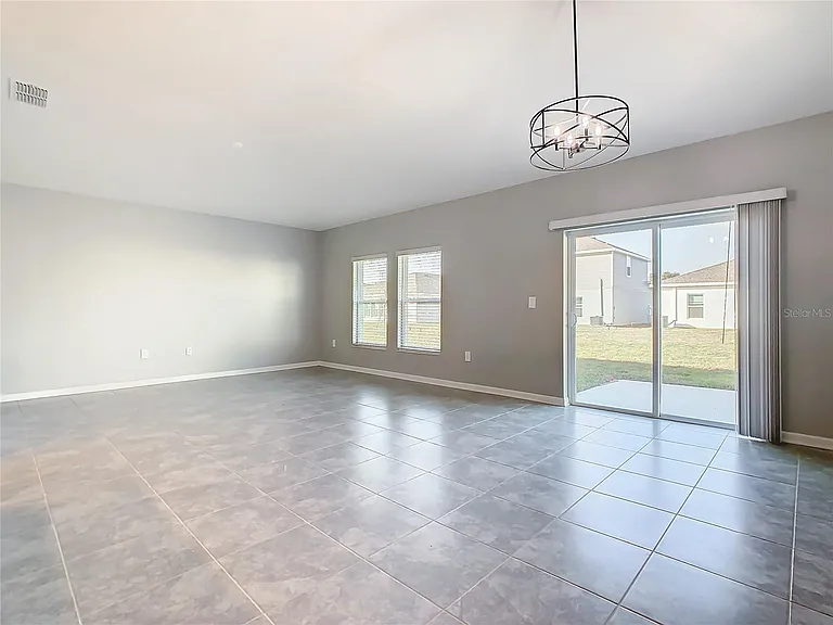 1033 Holden Way — Photo 12