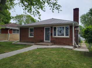 2506 S 61st St, West Allis, WI 53219