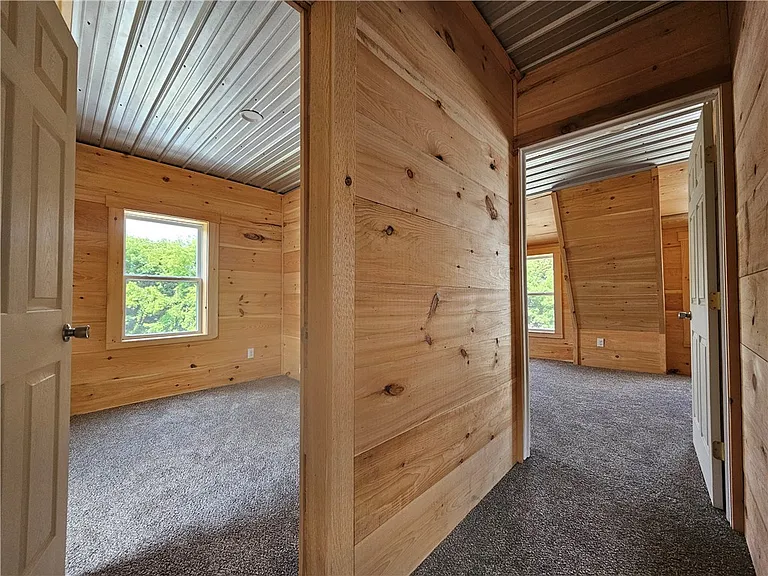 207 East Ave — Photo 11