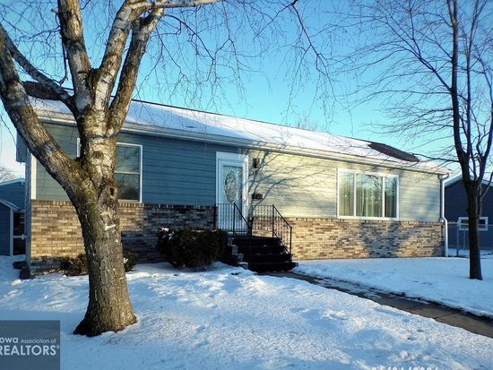 114 Thompson Ave Iowa Falls Ia 50126 Zillow