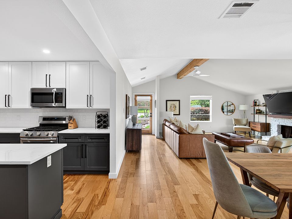 1st image of 3218 Western Dr