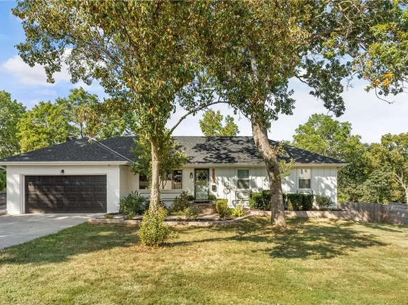 1100 W 93rd Ter, Kansas City, MO 64114