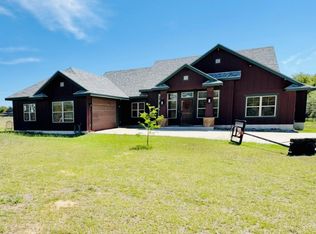 1094 Raintree Ln, Elgin, TX 78621