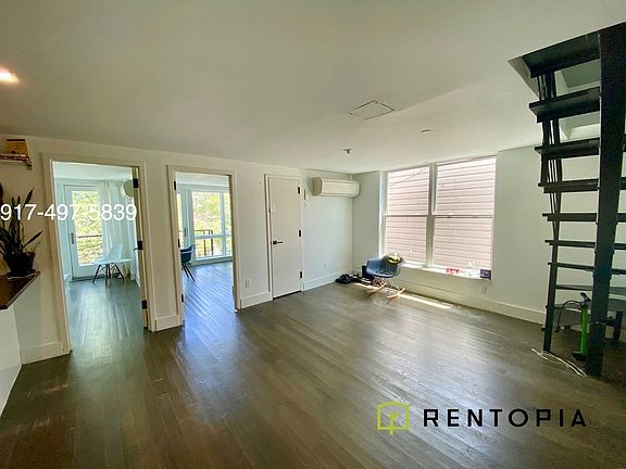 4th image of 273 Leonard St #4H