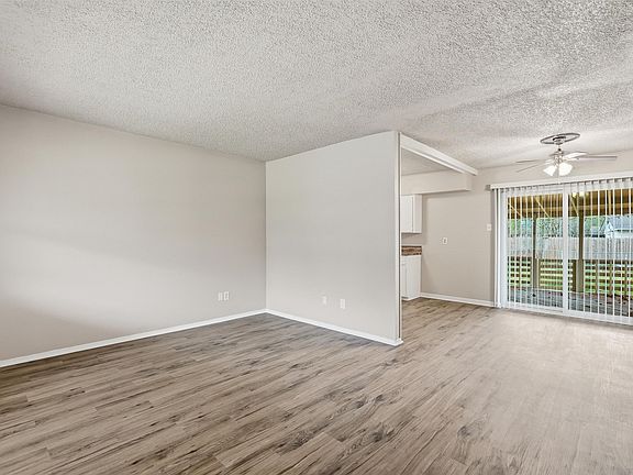4th image of 2502 Wanda Dr