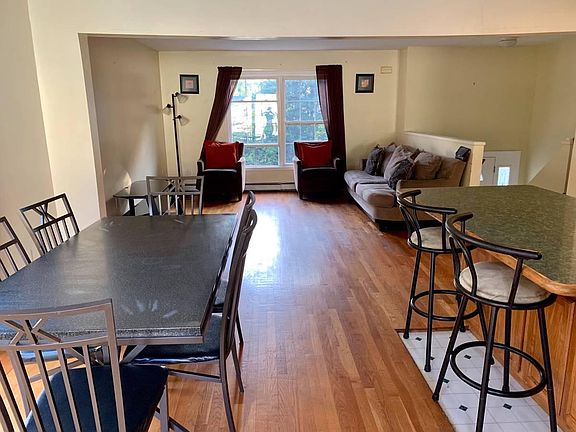 5th image of 455 Woodlawn Avenue Ext