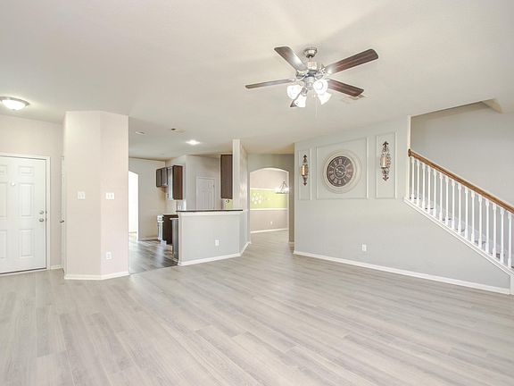 5th image of 15007 Holland Grove Ct