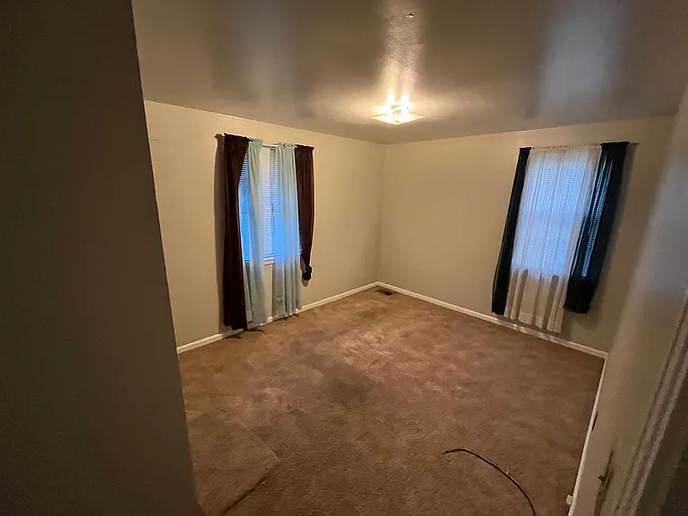 920 Marilyn Rd — Photo 13