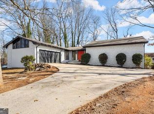 5267 Greenpoint Dr, Stone Mountain, GA 30088