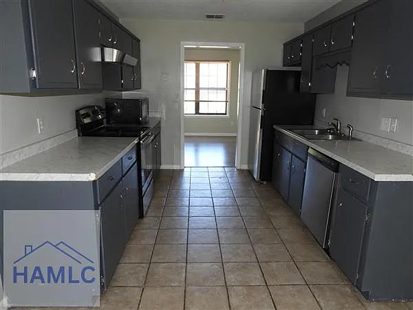 355 McCumber Dr — Photo 6