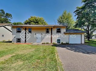 10221 Mississippi Blvd NW, Coon Rapids, MN 55433