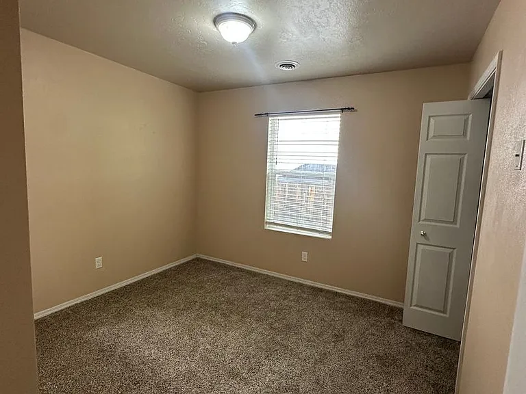 4258 S Glenmere Way — Photo 9