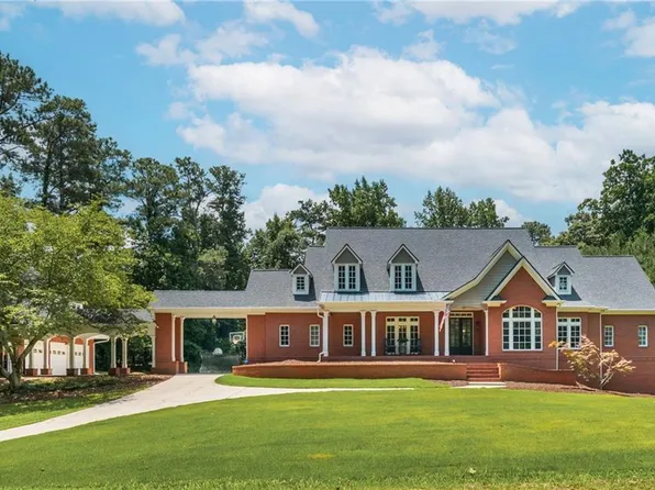 360 Kent Rd, Roswell, GA 30075