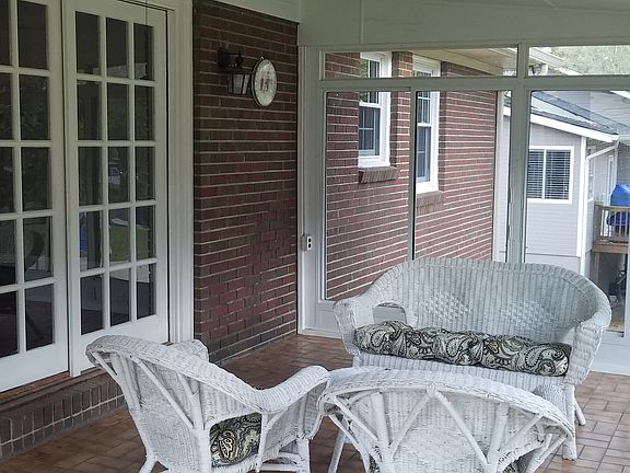 4th image of 4 Hickory St