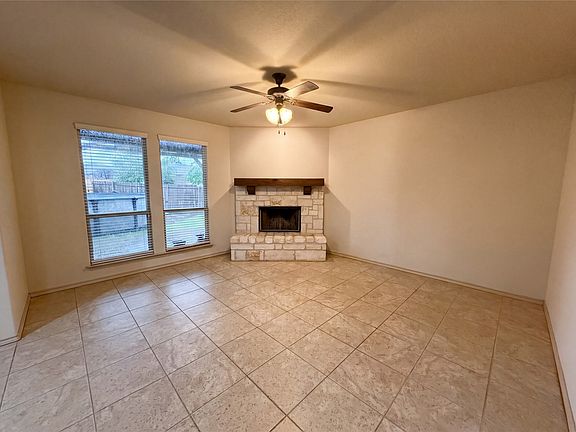 3rd image of 1217 Ashley Dr