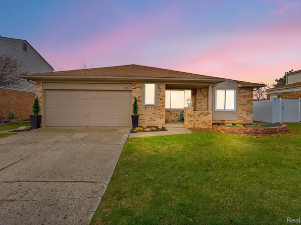 1361 Revere Dr, Troy, MI 48083