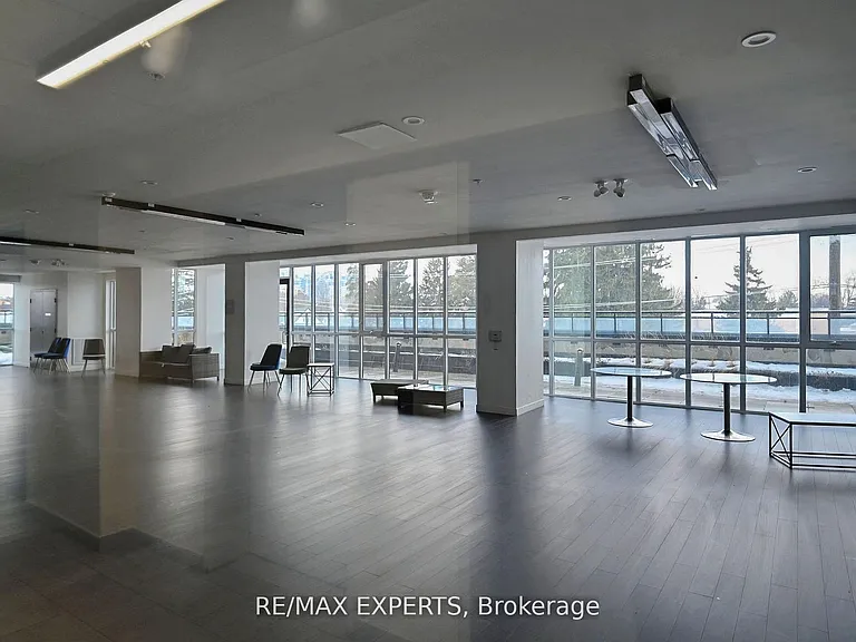128 King St N #1202 — Photo 21