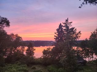 27 Makers Cove Rd, Owls Head, ME 04854