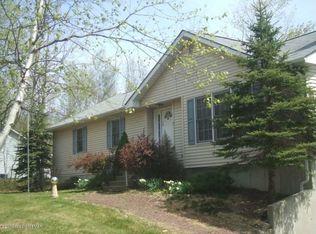 1114 Toll Rd, Effort, PA 18330