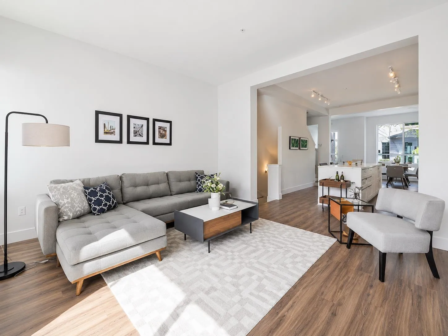 3 bed, 1650 sqft, $3,800 — Photo 3
