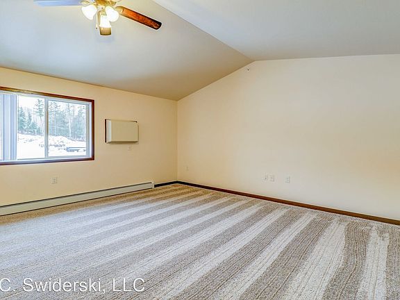 4th image of 1540 Westwood Dr #61