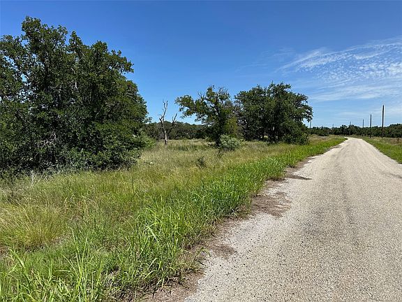 5th image of 1078 Lake Breeze Dr