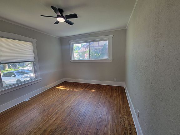 3rd image of 504 E Virginia Ave