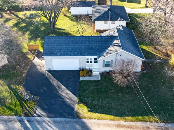 702 Mill St, Yorkville, IL 60560
