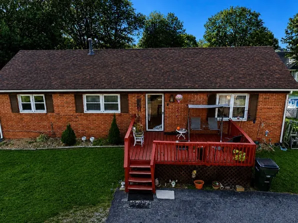 428 Main St, Centertown, KY 42328