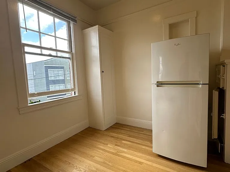 405 33rd Ave #1027R — Photo 8