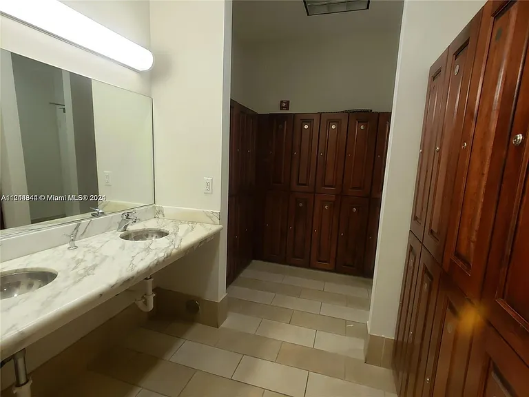 6917 Collins Ave #809 — Photo 40