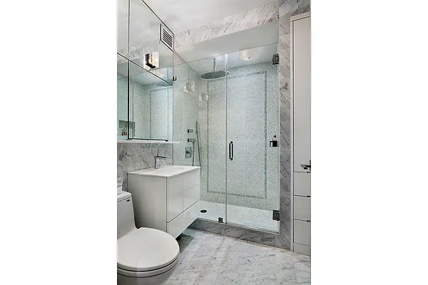 Sold by Warburg | media 26