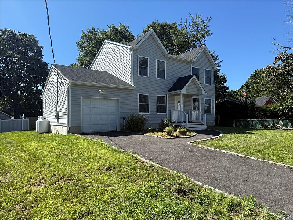 1st image of 8 W Narcissus Road