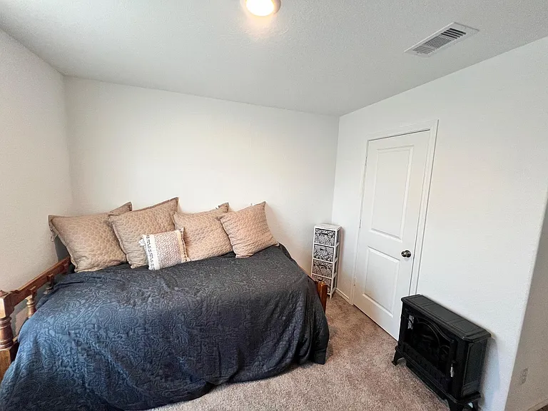 2722 Winterfell St — Photo 14