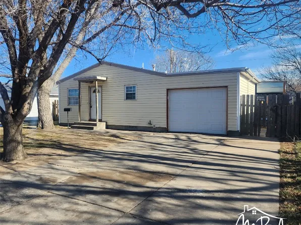 1510 N 13th St, Garden City, KS 67846