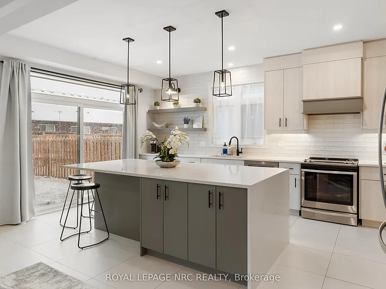 20 Myrtle St — Photo 12